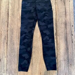 Lululemon Wunder Under HR Tight 25” Luxtreme Womens Size 4 LW5BSPS